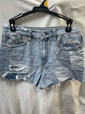 American Eagle Light Blue Distressed, faded & patch Denim Shorts sz 8